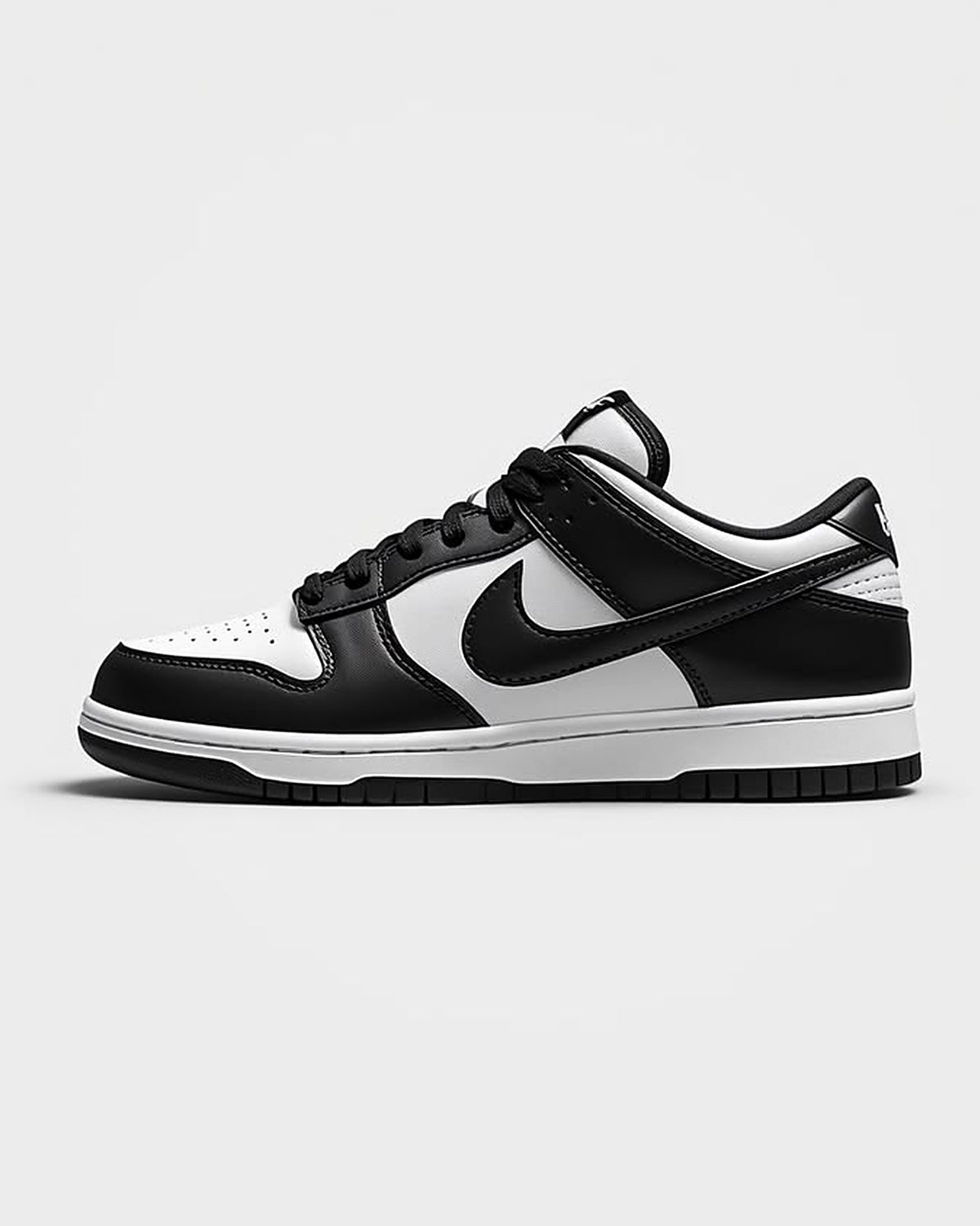 Nike Dunk Low — White / Black